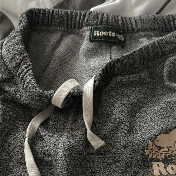 Roots | Original Sweatpant Size S (estimate) - Picture 10 of 15